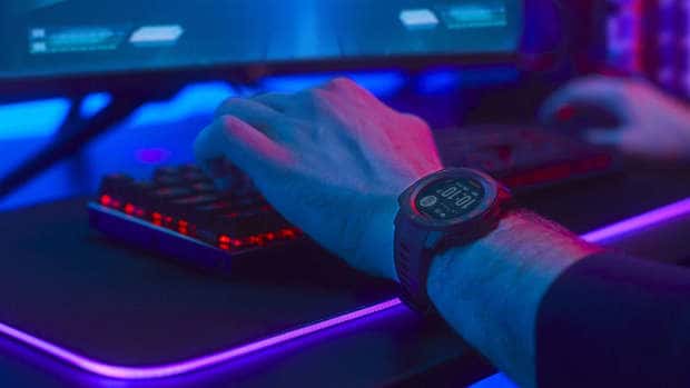 Garmin a dévoilé une nouvelle montre connectée orientée e-sport