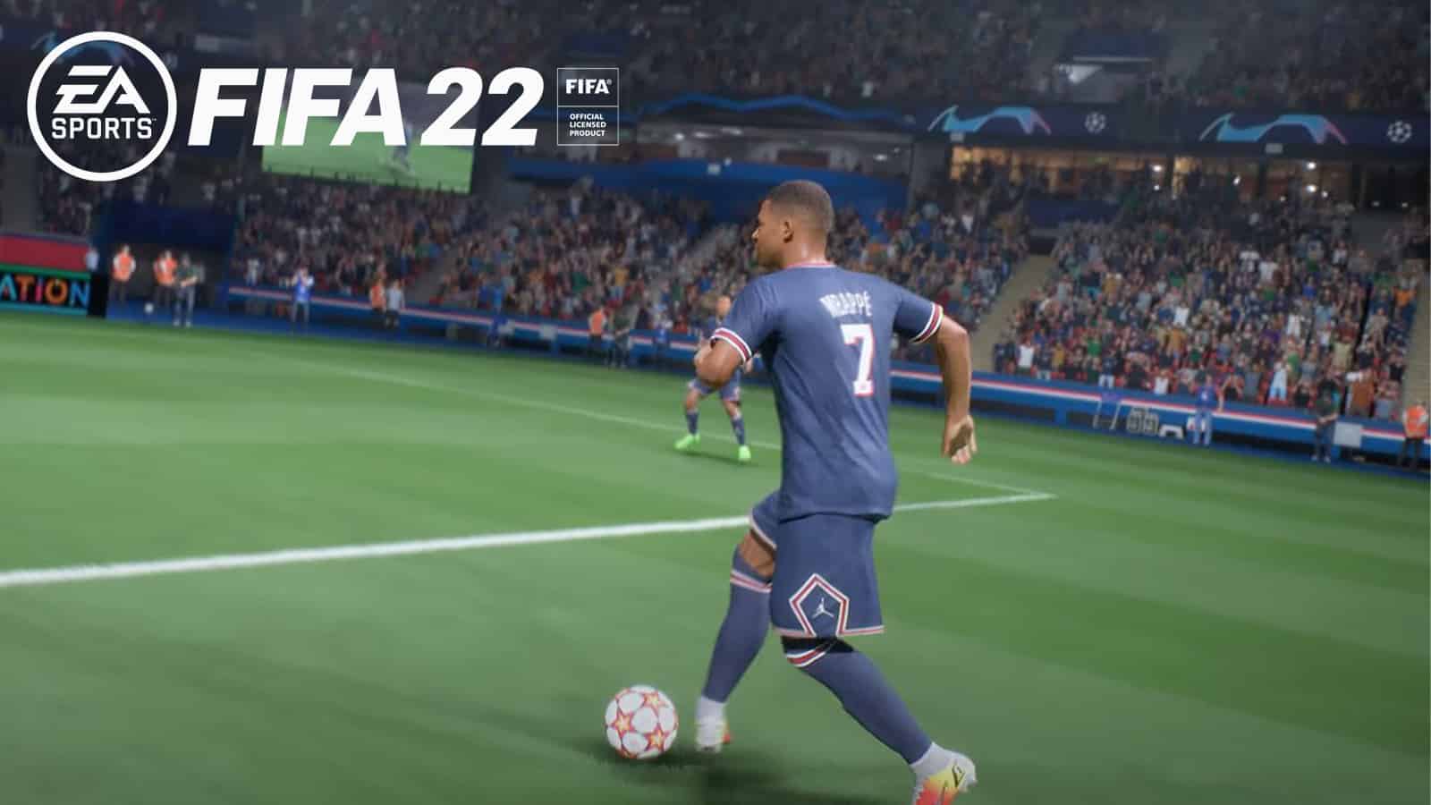 FIFA 22 gameplay passe centre