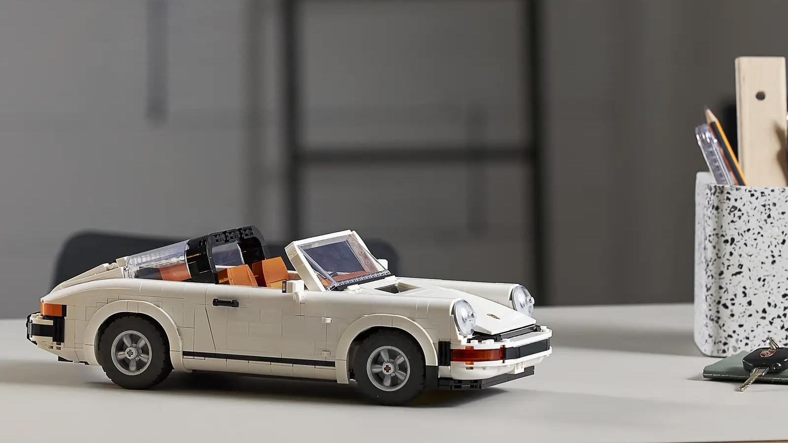 Porsche 911 LEGO Icons