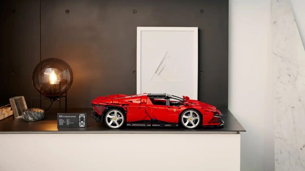 LEGO Technic Ferrari Daytona SP3 — 42143