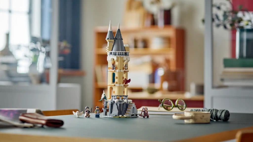 Ensemble LEGO Harry Potter La volière du château de Poudlard — 76430 qui sort en mars 2024
