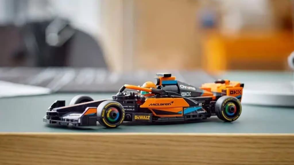 Ensemble LEGO La voiture de course de Formule 1 McLaren 2023