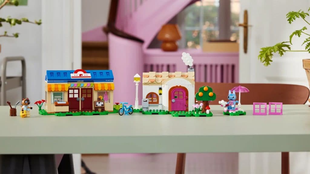 Ensemble LEGO Boutique Nook et maison de Rosie de mars 2024