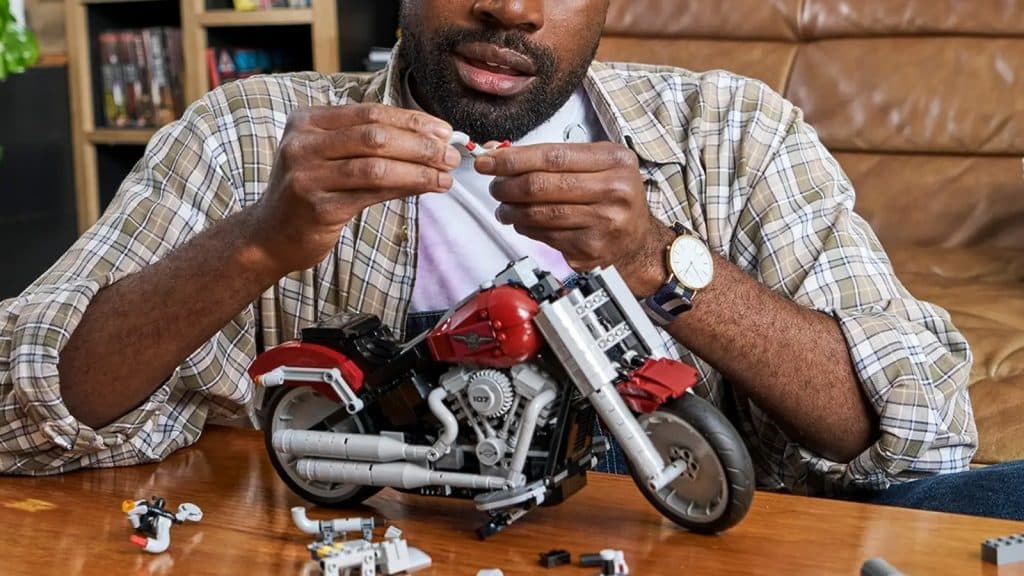 Ensemble LEGO Creator Expert Harley-Davidson Fat Boy 10269